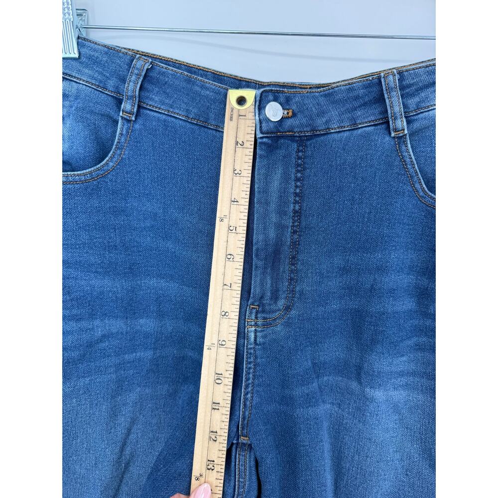 Anthropologie Pilcro Kenna Mid-Rise Heritage Crop Barrel Jeans Medium Wash 16W - Picture 9 of 13